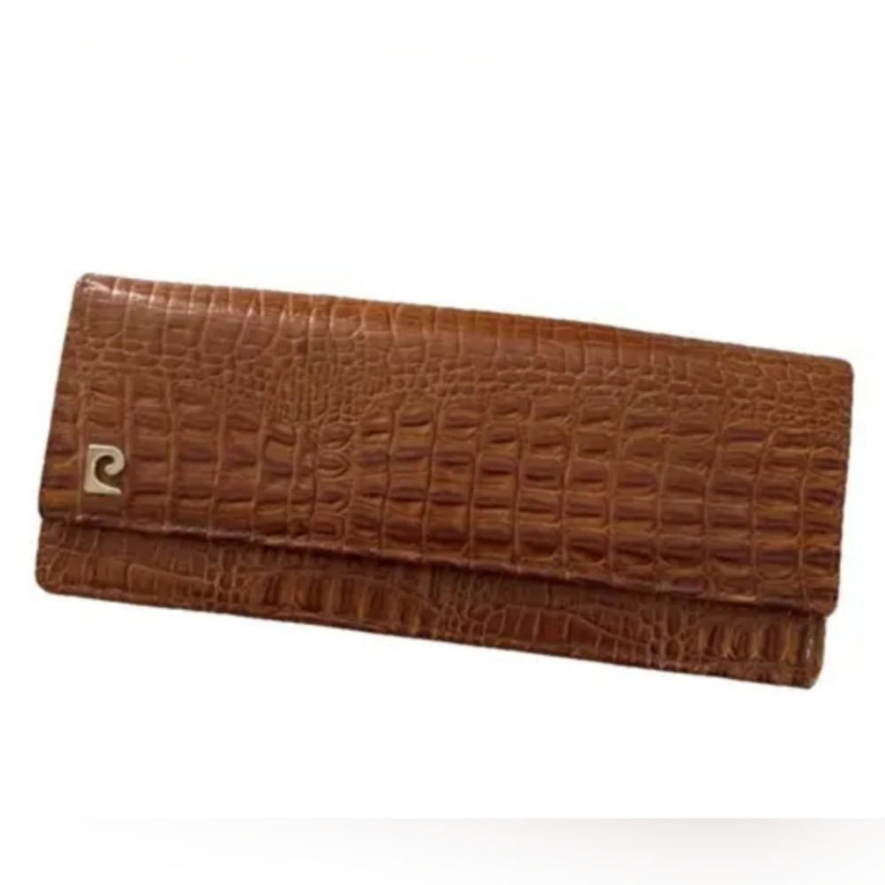 Vintage Pierre Cardin Bag/Clutch in Hazelnut Cocodrile Leather Removable Chain.
